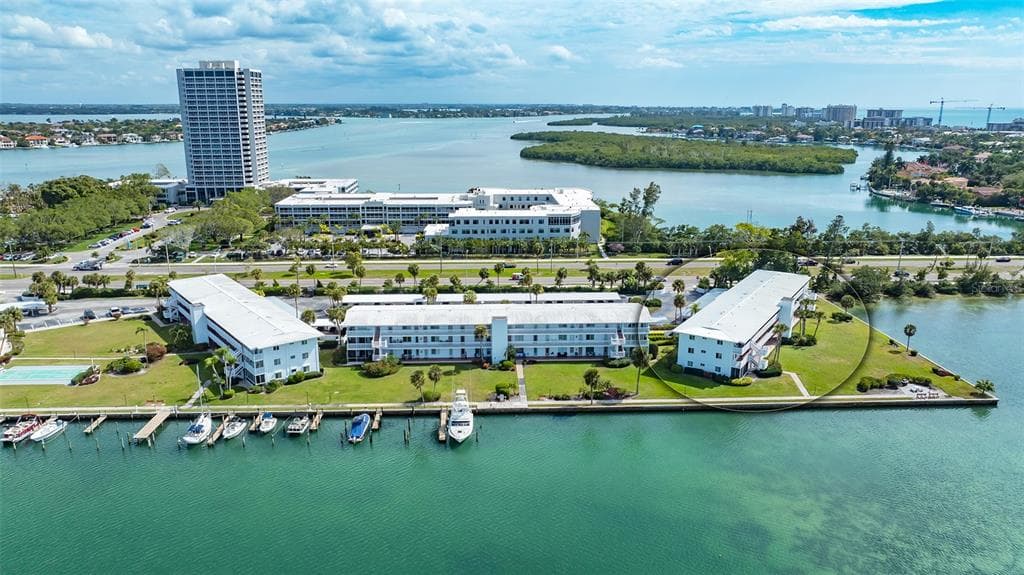 761 JOHN RINGLING BOULEVARD #5 2