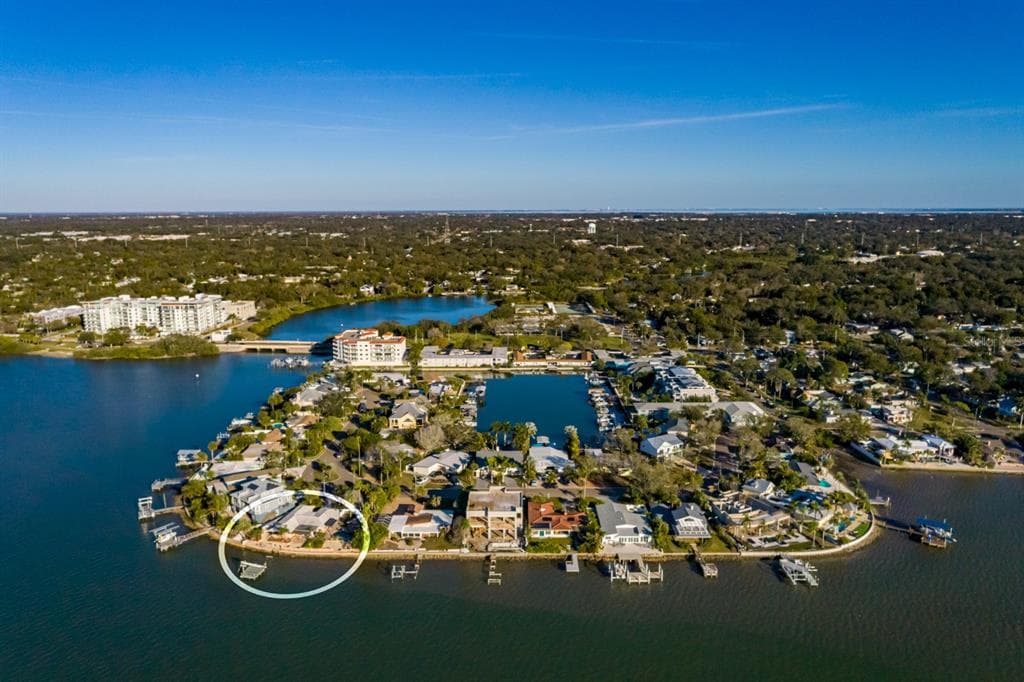 1844 VENETIAN POINT DRIVE photo 23