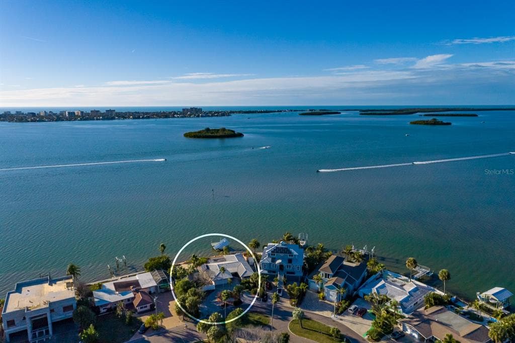 1844 VENETIAN POINT DRIVE photo 18