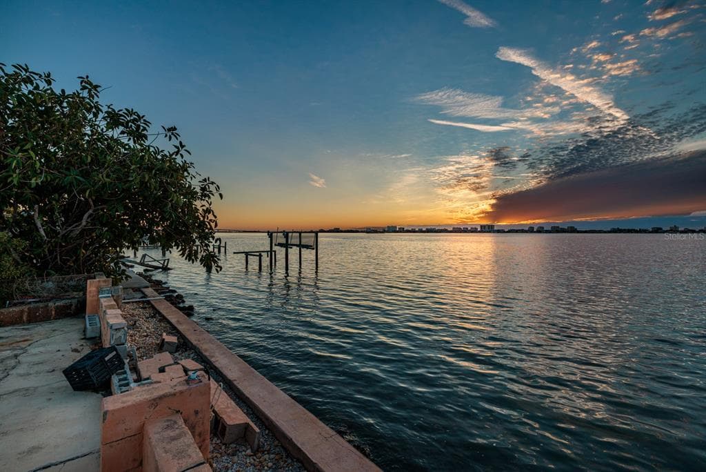 1844 VENETIAN POINT DRIVE photo 8