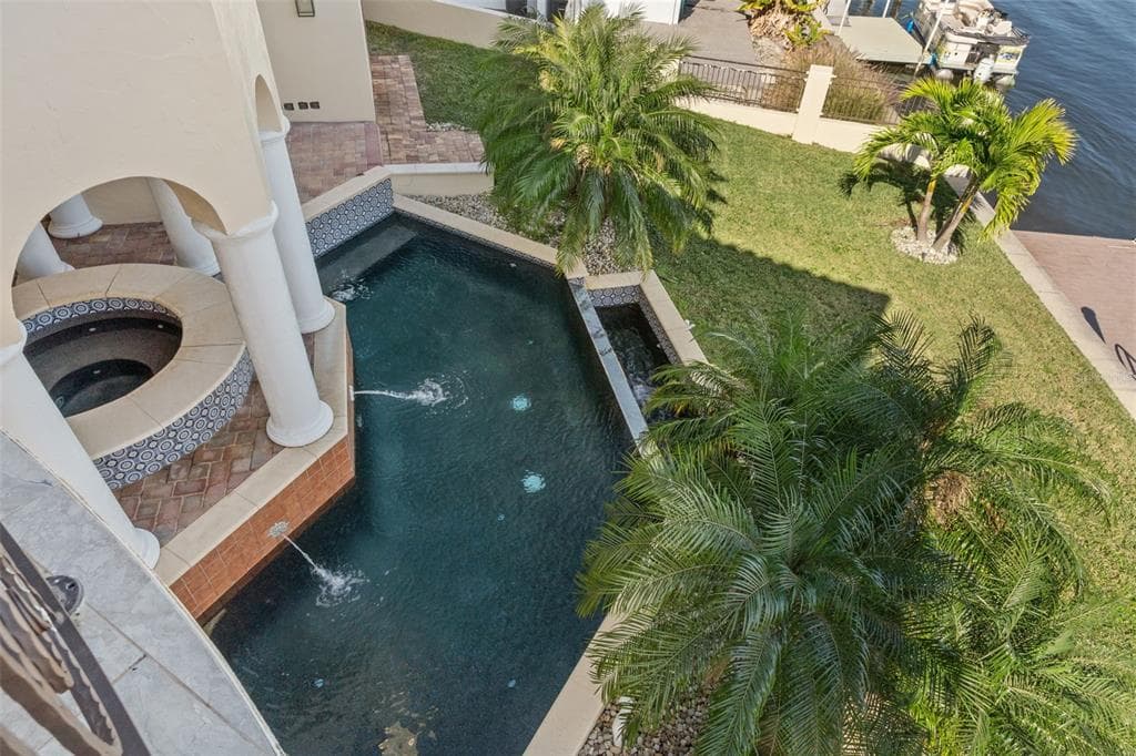 2235 N KINGS COVE POINT 4