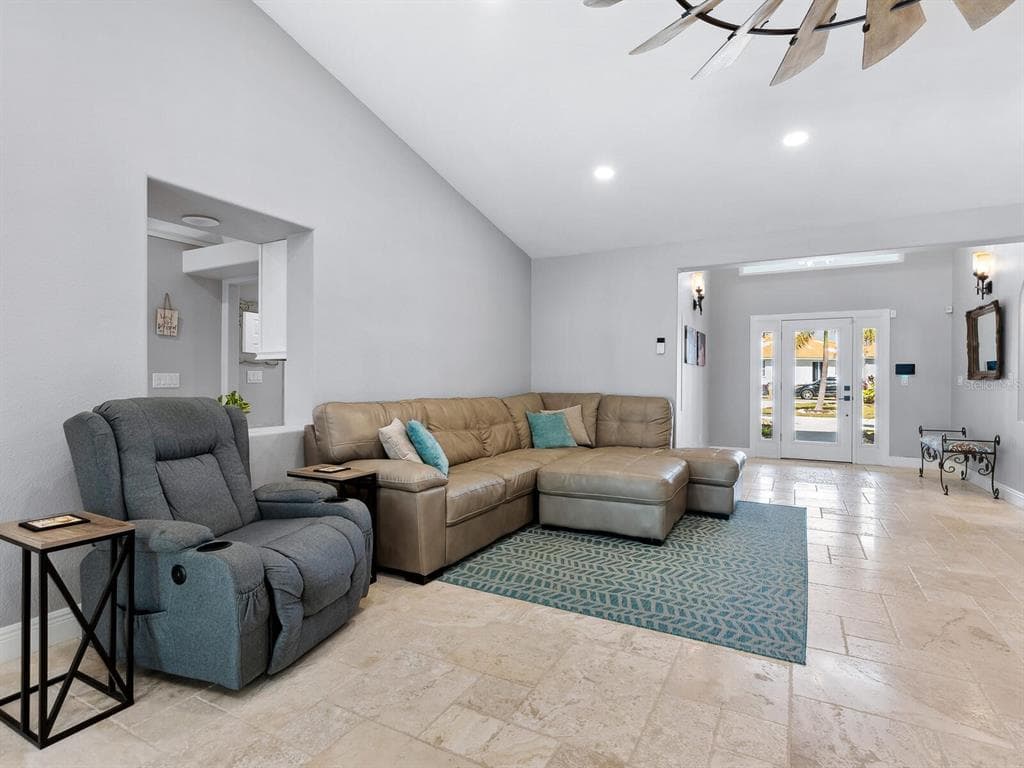 221 LYCHEE ROAD photo 13