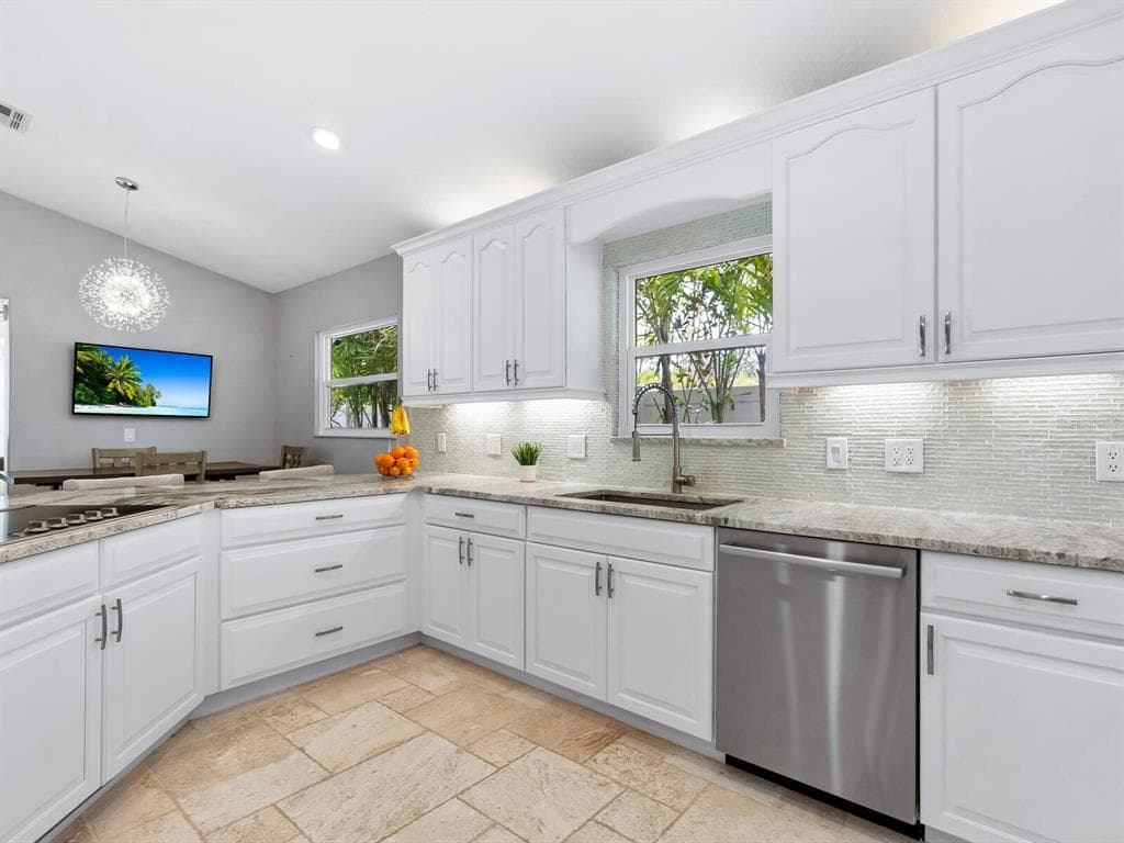 221 LYCHEE ROAD photo 25