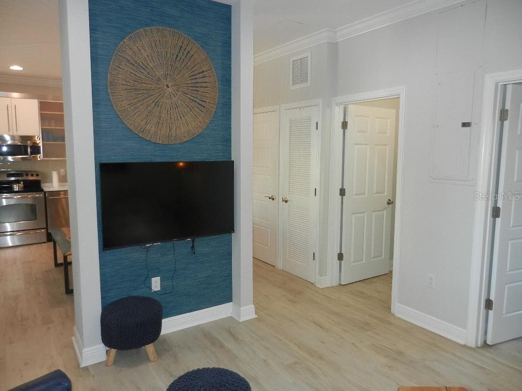 6732 SARASEA CIRCLE 104C photo 17