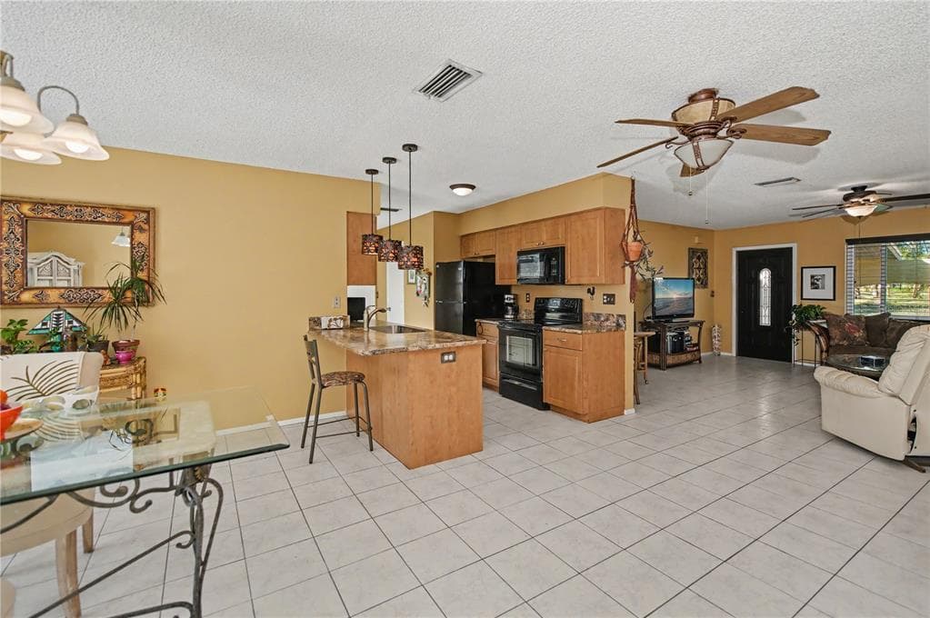 242 ANNAPOLIS LANE photo 15