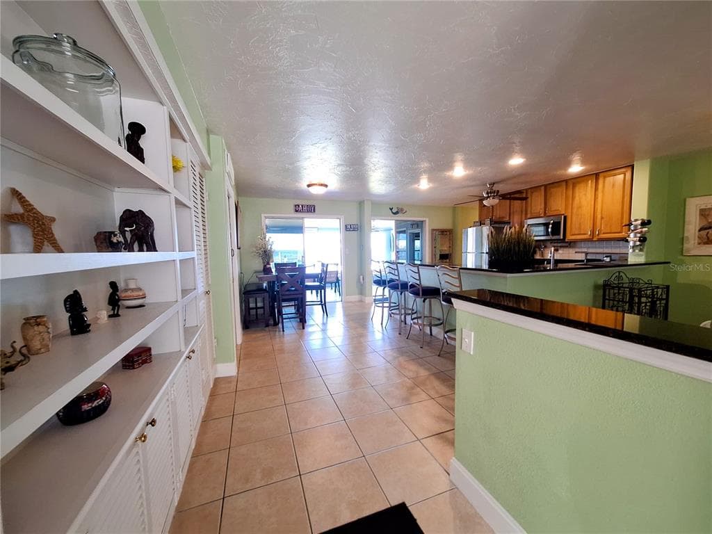 218 22ND STREET NE photo 8