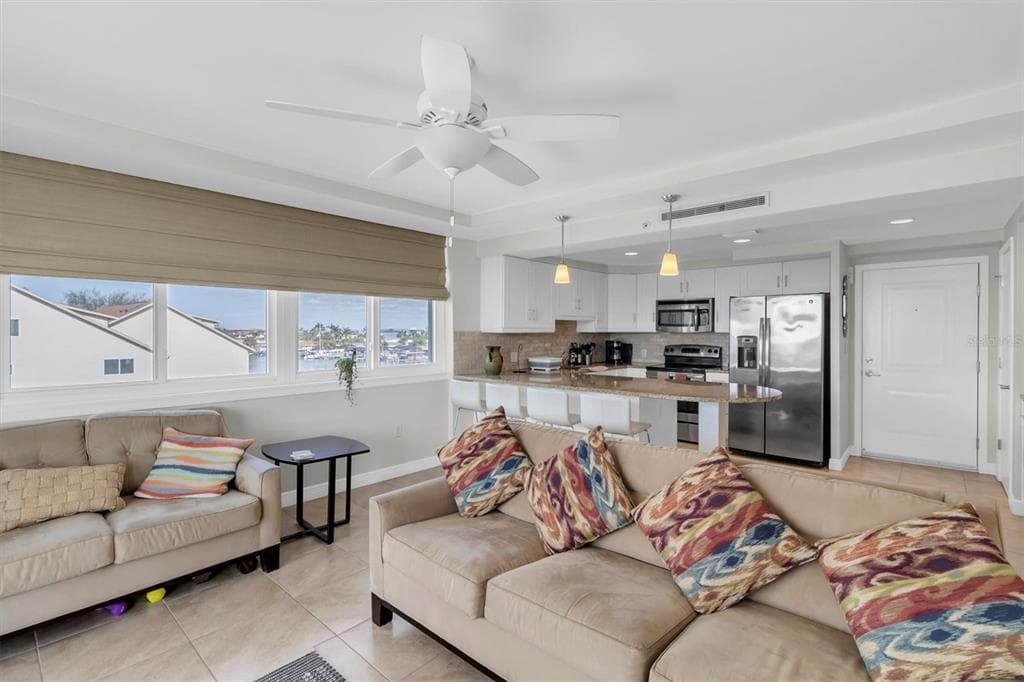 223 ISLAND WAY 4A photo 6