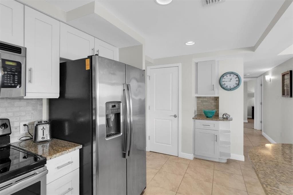 223 ISLAND WAY 4A photo 9