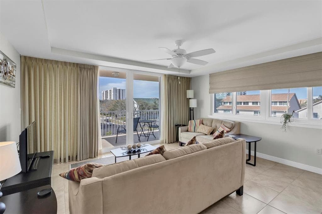 223 ISLAND WAY #4A 4