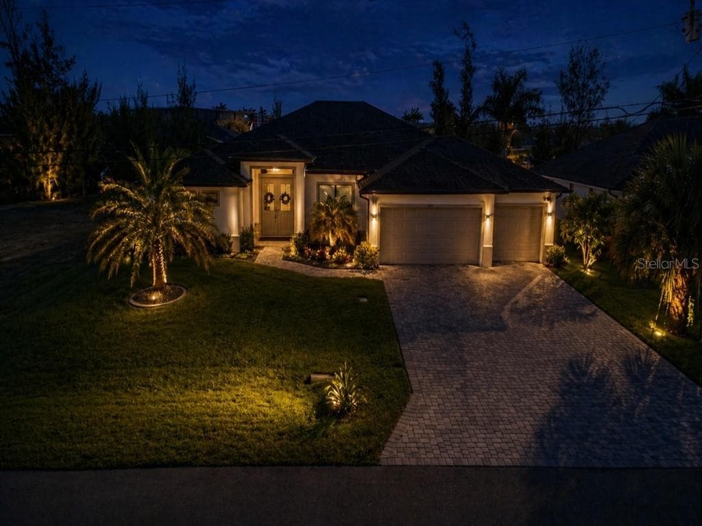 2115 SW 17TH PLACE photo 2