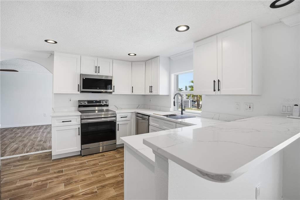 9837 ISLAND HARBOR DRIVE photo 12