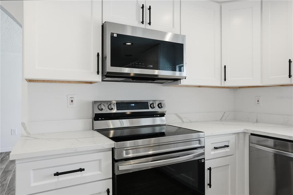9837 ISLAND HARBOR DRIVE photo 15