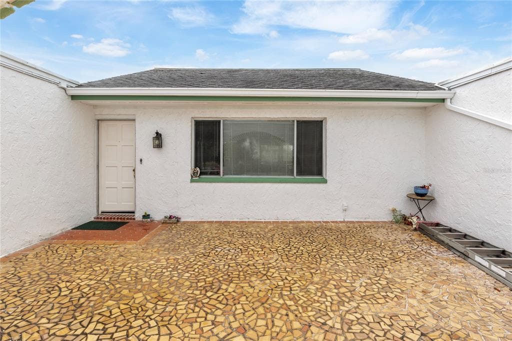 3228 ROCK VALLEY DRIVE photo 2