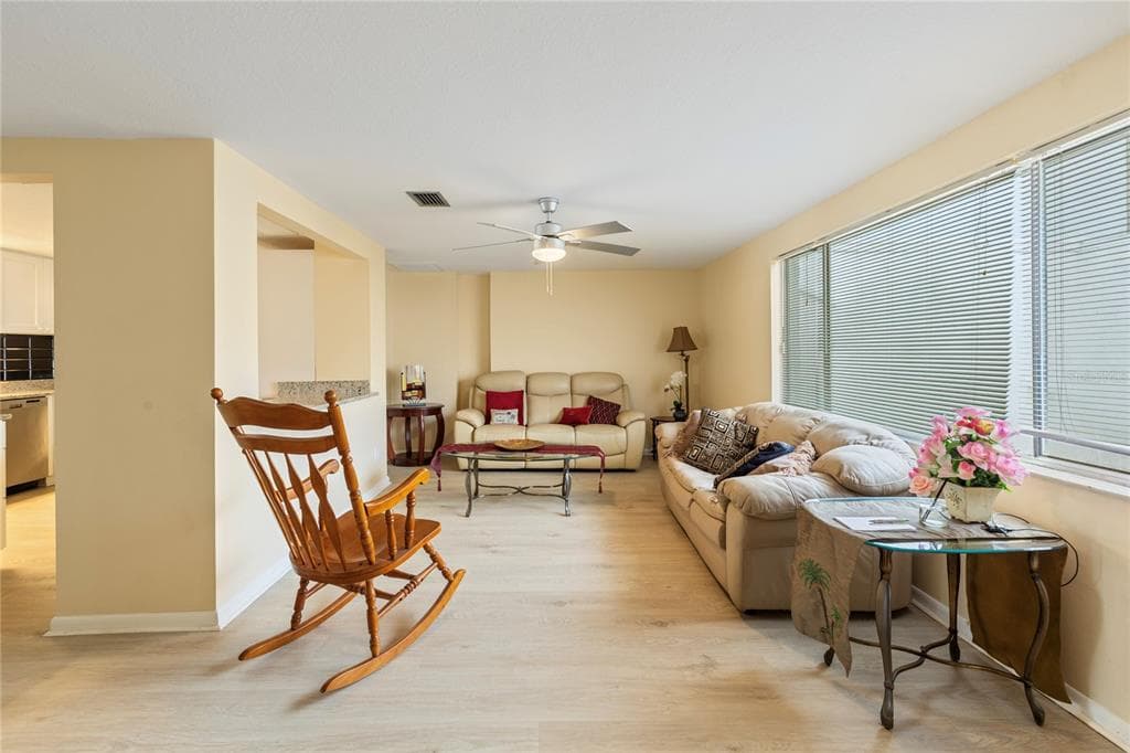 3228 ROCK VALLEY DRIVE photo 4