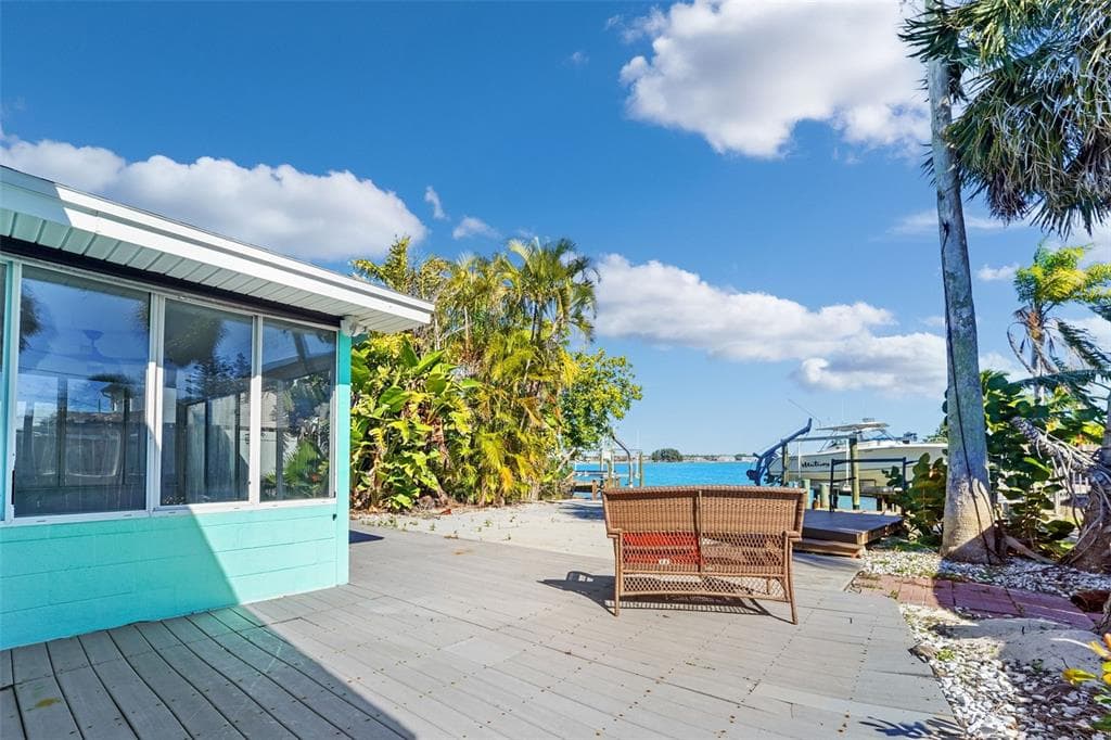 14555 N BAYSHORE DRIVE photo 5
