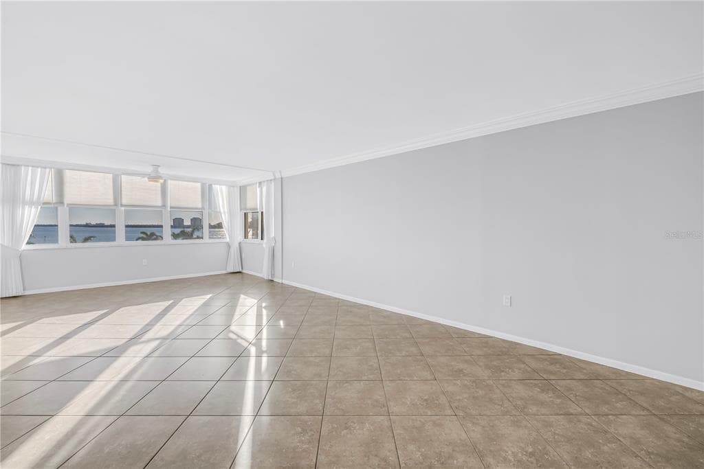5108 BRITTANY DRIVE S 405 photo 13