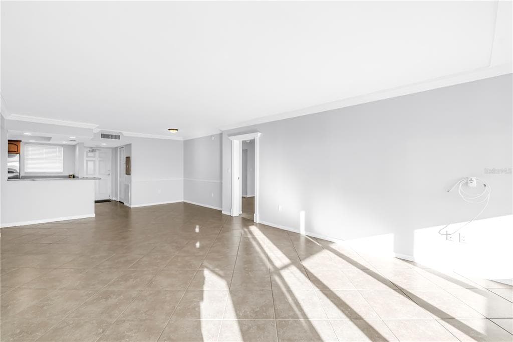 5108 BRITTANY DRIVE S 405 photo 16