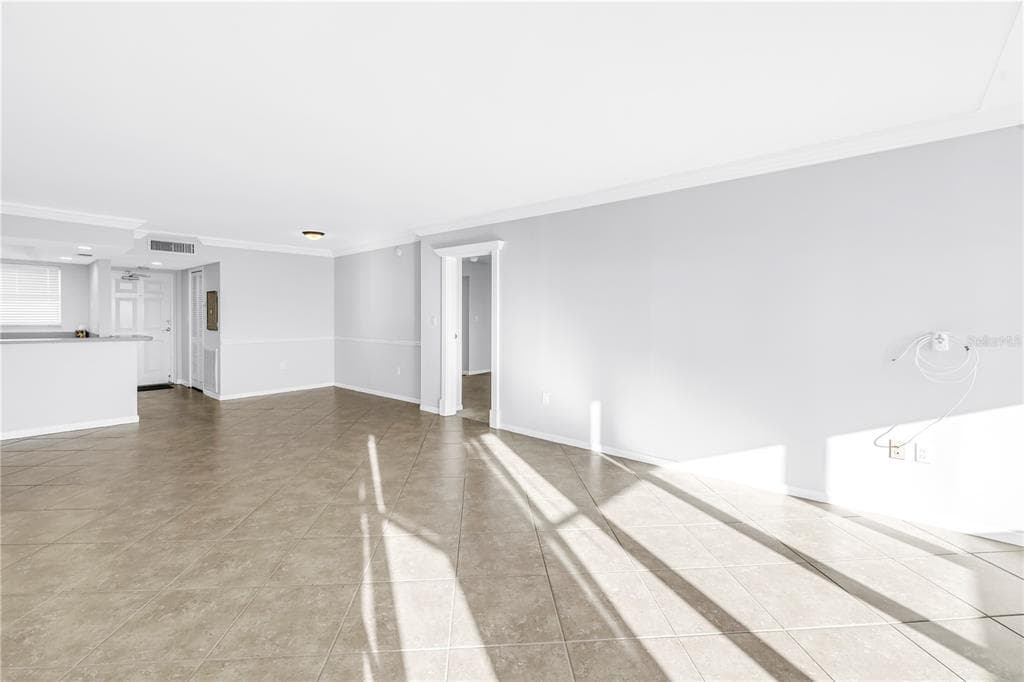 5108 BRITTANY DRIVE S 405 photo 18