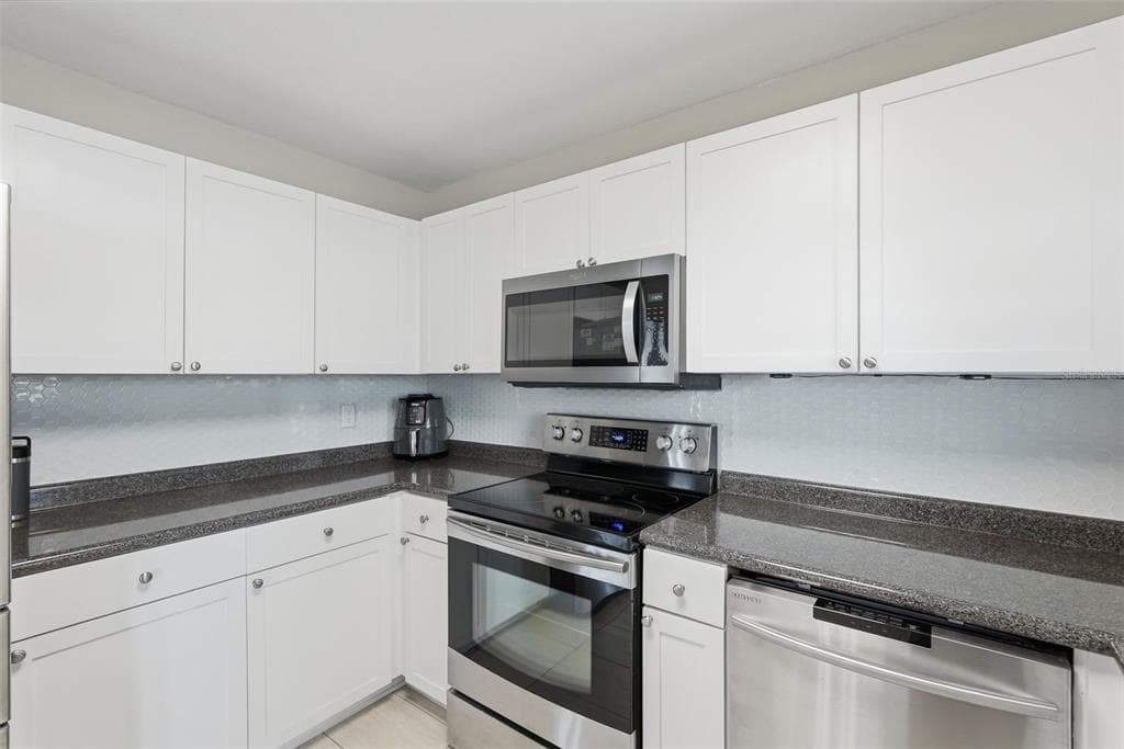 3783 POMPANO #B 4