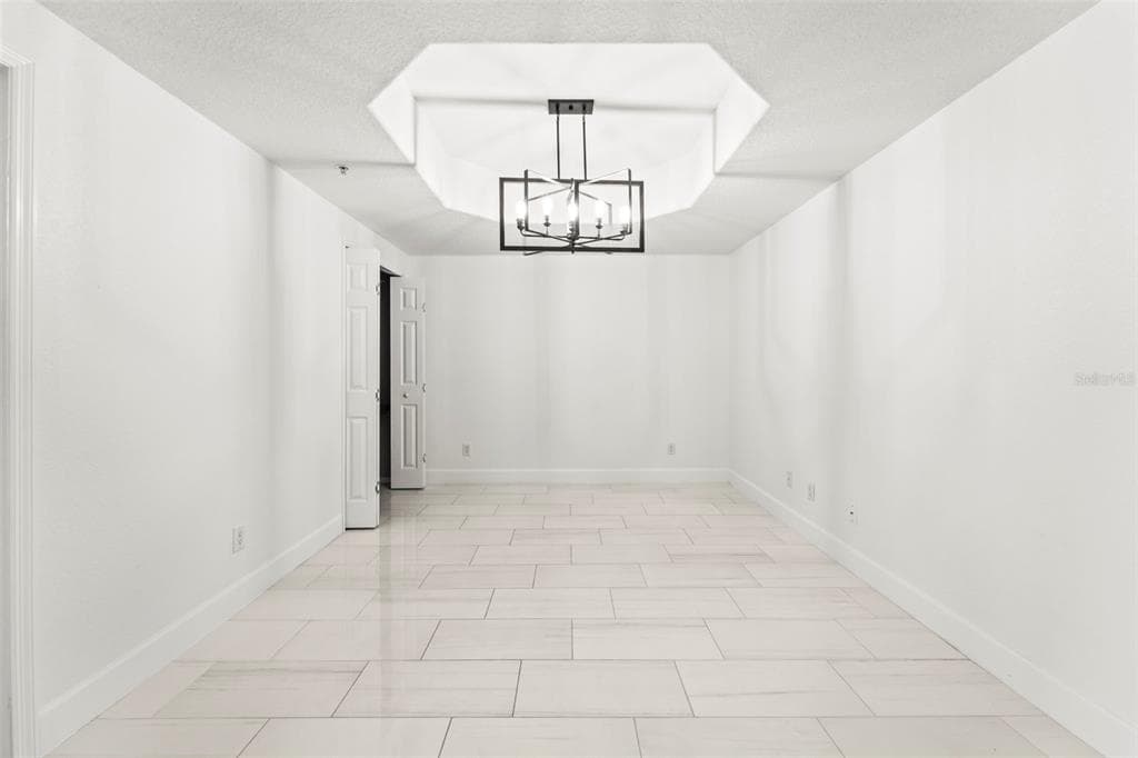 1645 PINELLAS BAYWAY S B2 photo 9