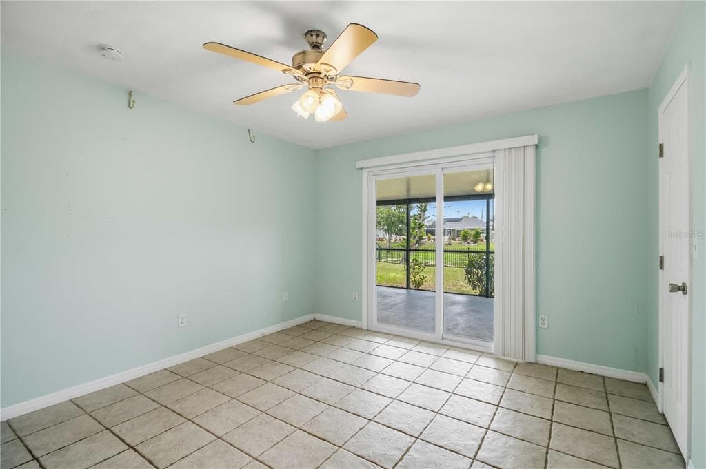 4108 ABBOTSFORD STREET photo 20