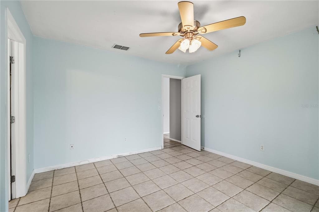 4108 ABBOTSFORD STREET photo 19