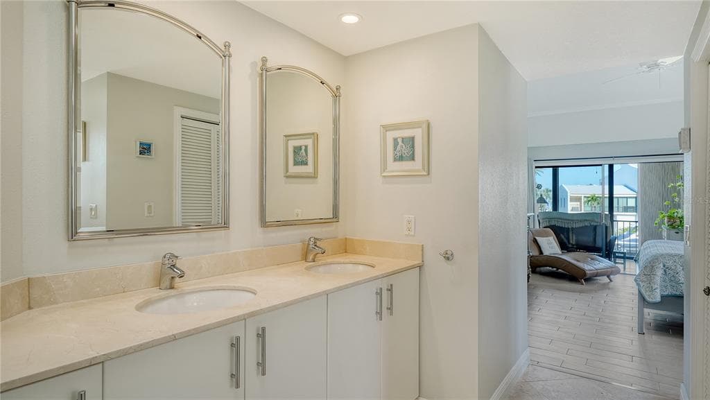 4104 128TH STREET W 704 photo 17
