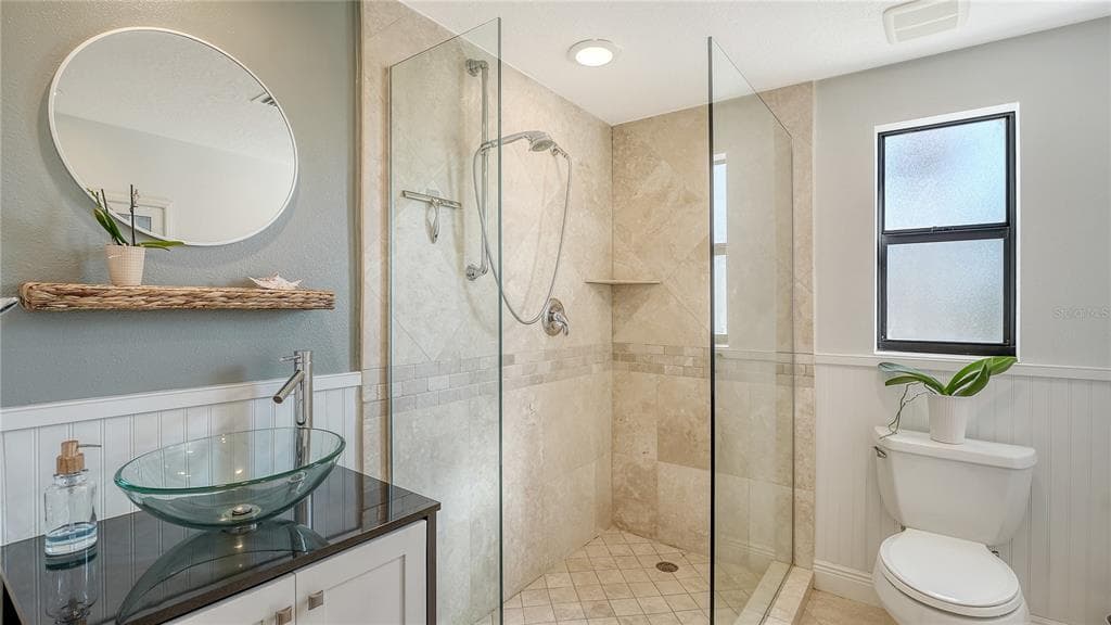 4104 128TH STREET W 704 photo 19