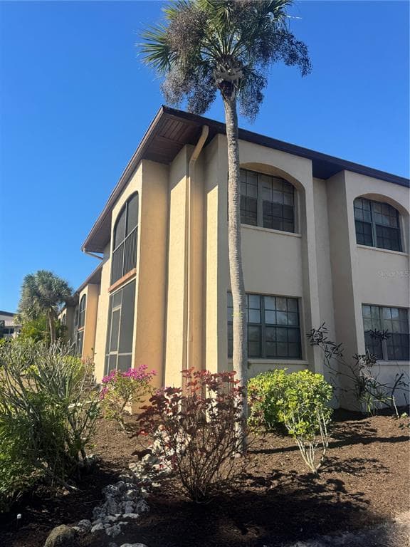 23465 HARBORVIEW ROAD 201 photo 1