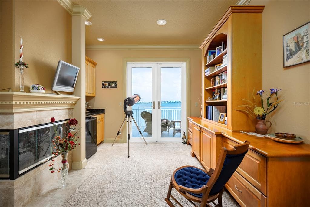 306 HARBOR DRIVE photo 16