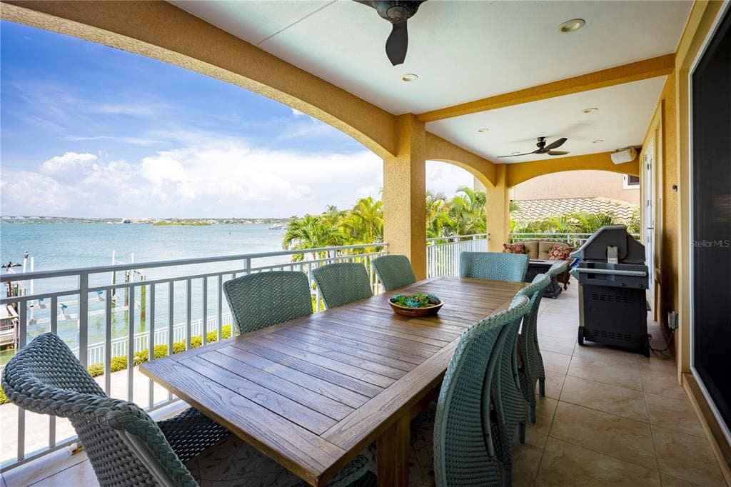 306 HARBOR DRIVE photo 14