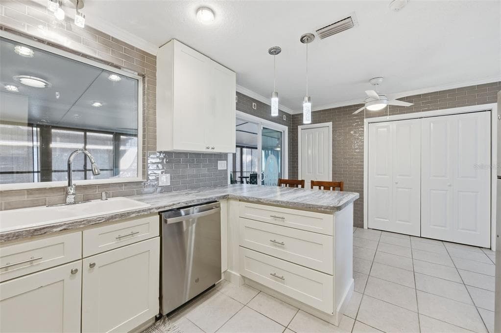 6424 BOATYARD DRIVE photo 12