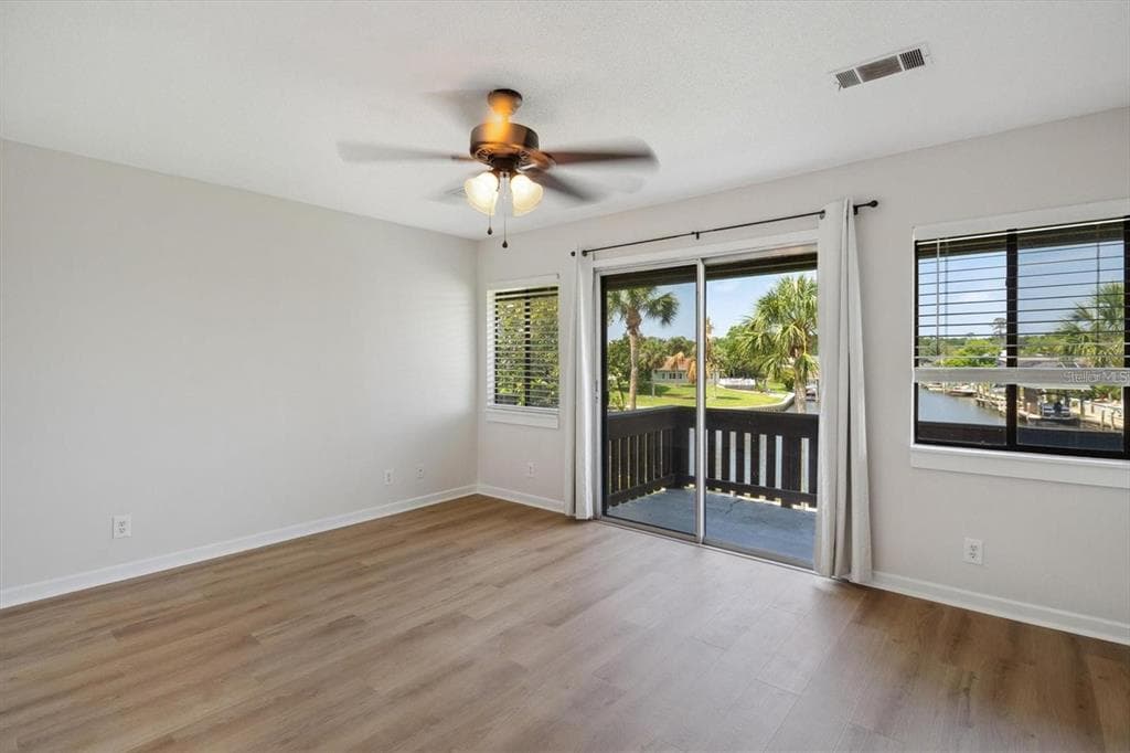 44 CLUB HOUSE DRIVE 105 photo 19