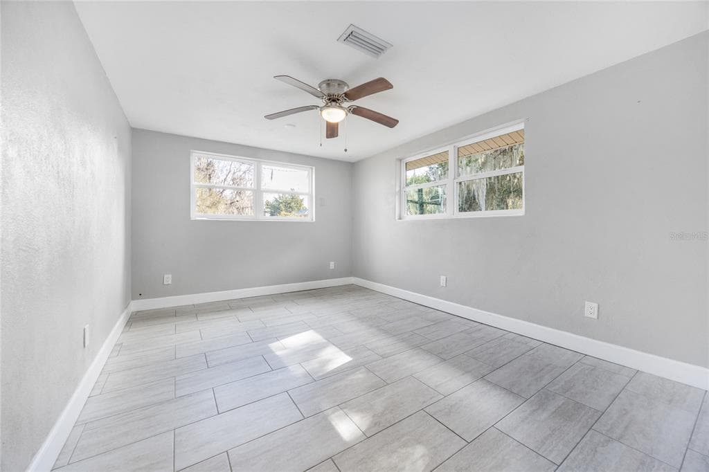 16602 NE 124TH AVENUE photo 13