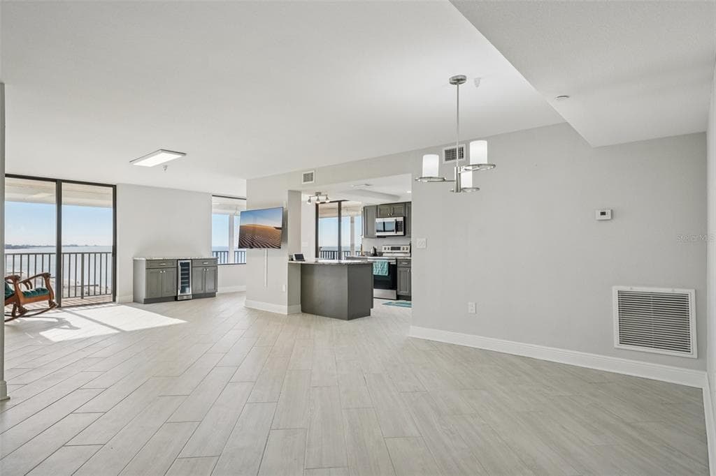 15316 GULF BOULEVARD 801 photo 9
