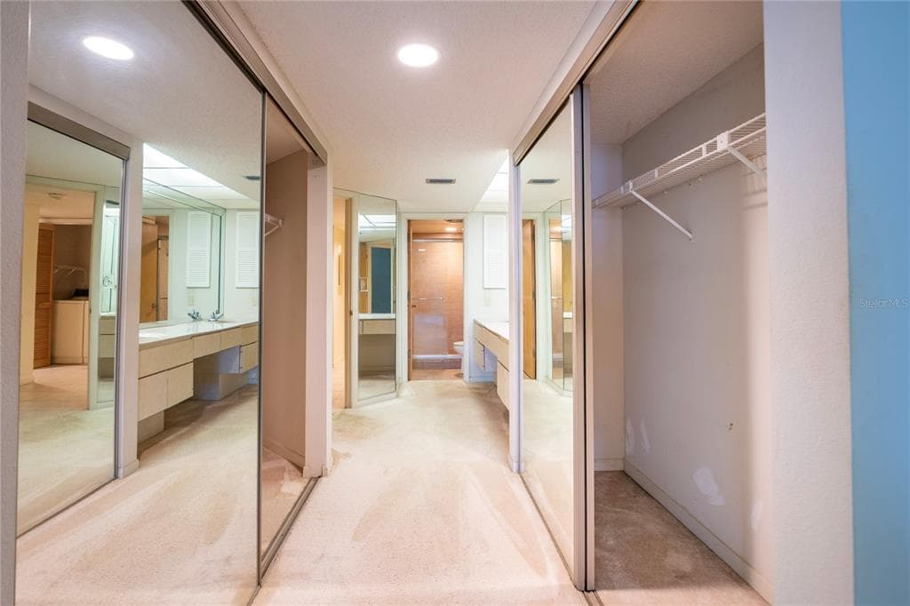 900 PINELLAS BAYWAY S 109 photo 12