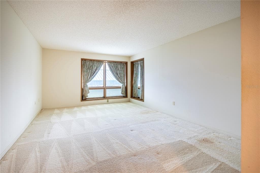 900 PINELLAS BAYWAY S 109 photo 19