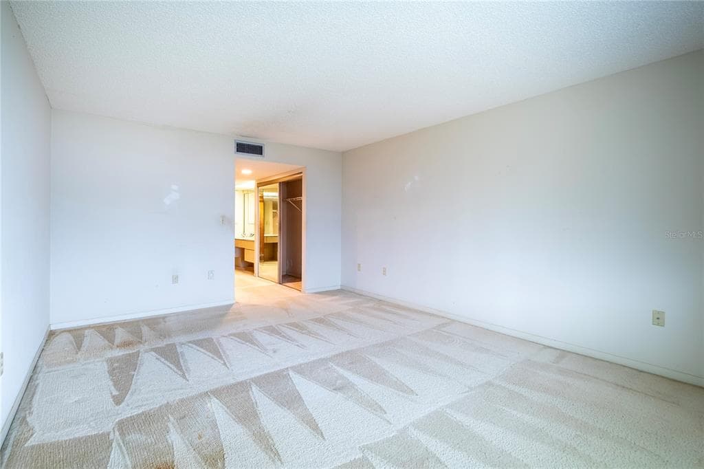 900 PINELLAS BAYWAY S 109 photo 21