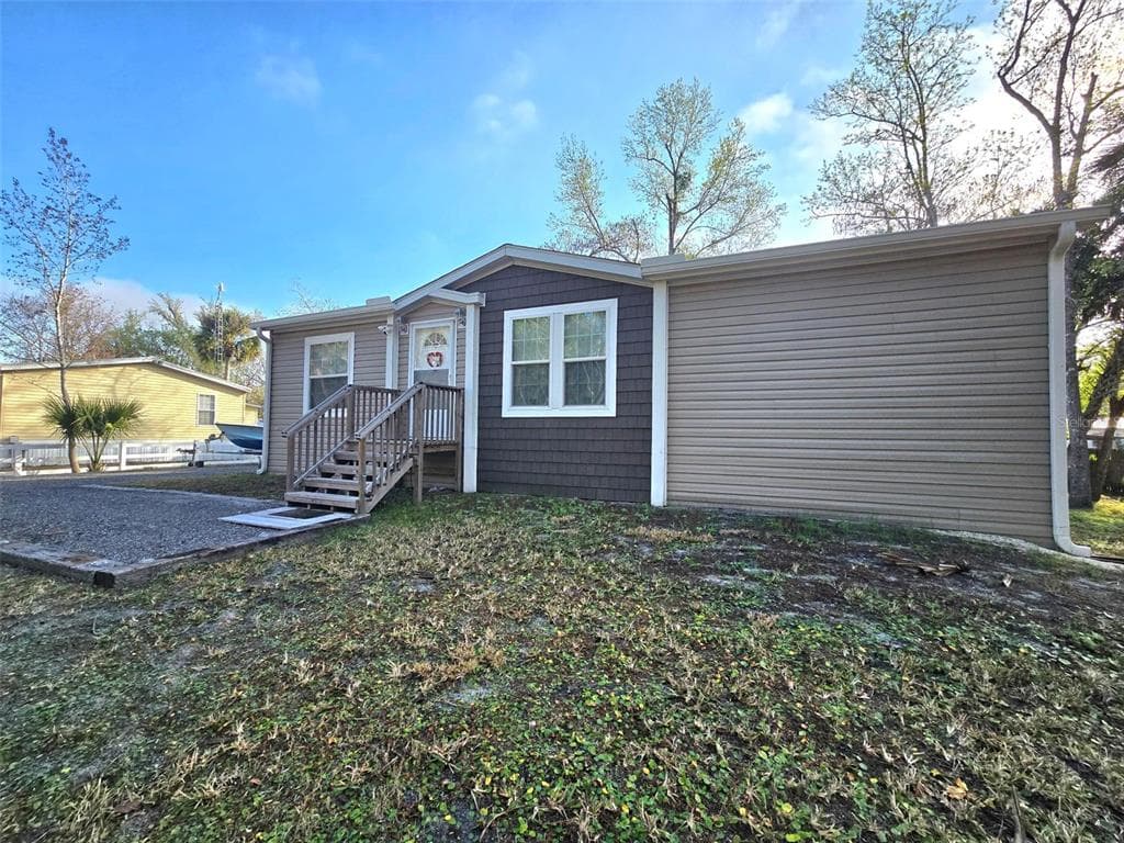 56290 CHERRY TREE ROAD photo 1