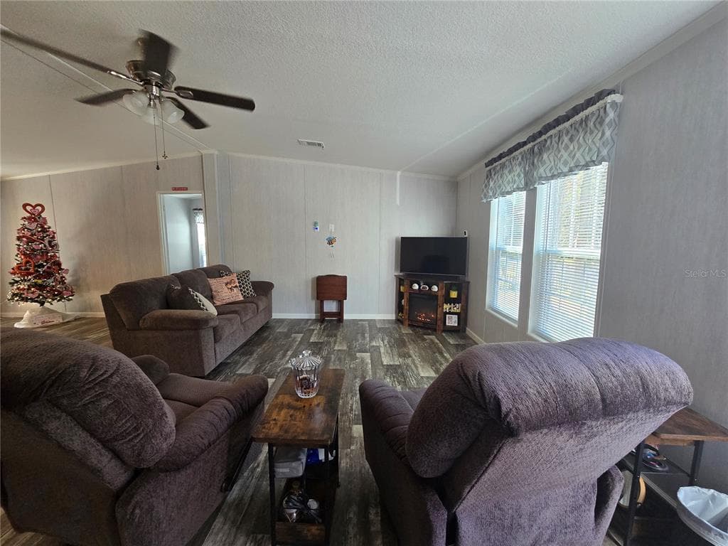 56290 CHERRY TREE ROAD photo 8