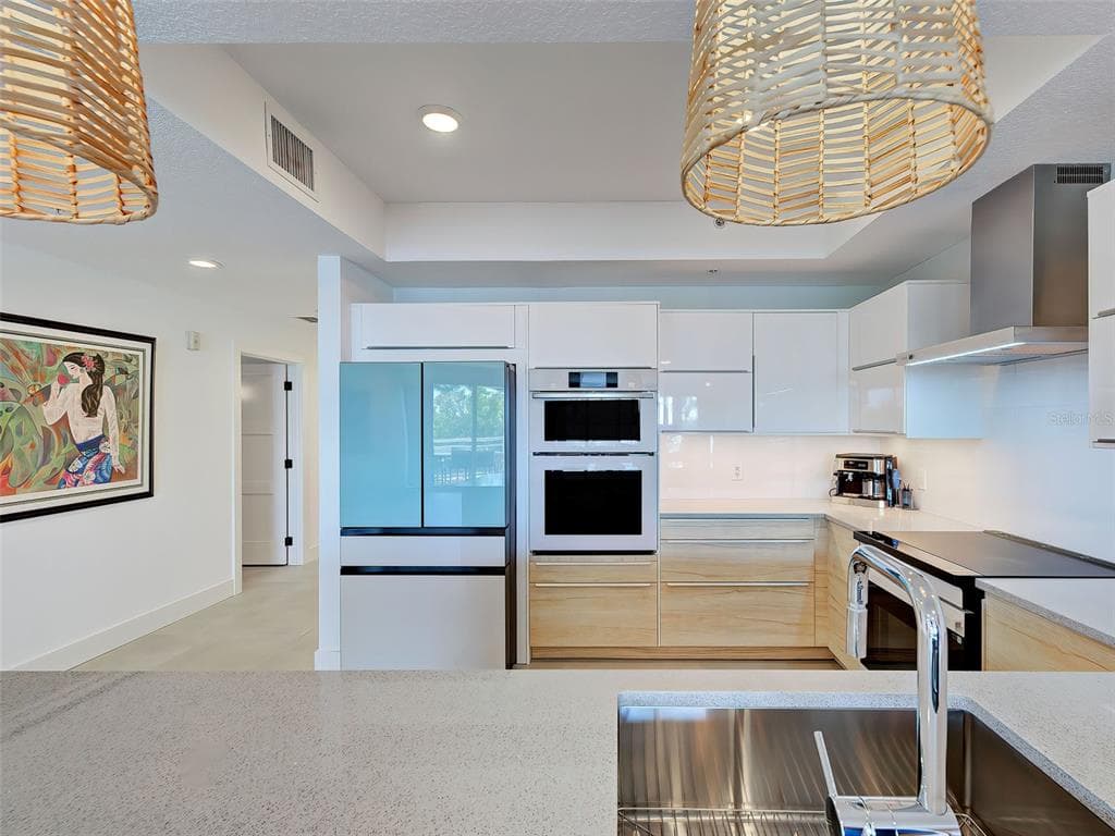 516 TAMIAMI TRAIL S 201 photo 23