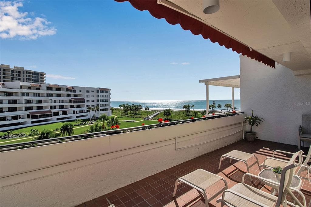 1485 GULF OF MEXICO DRIVE 303 photo 24