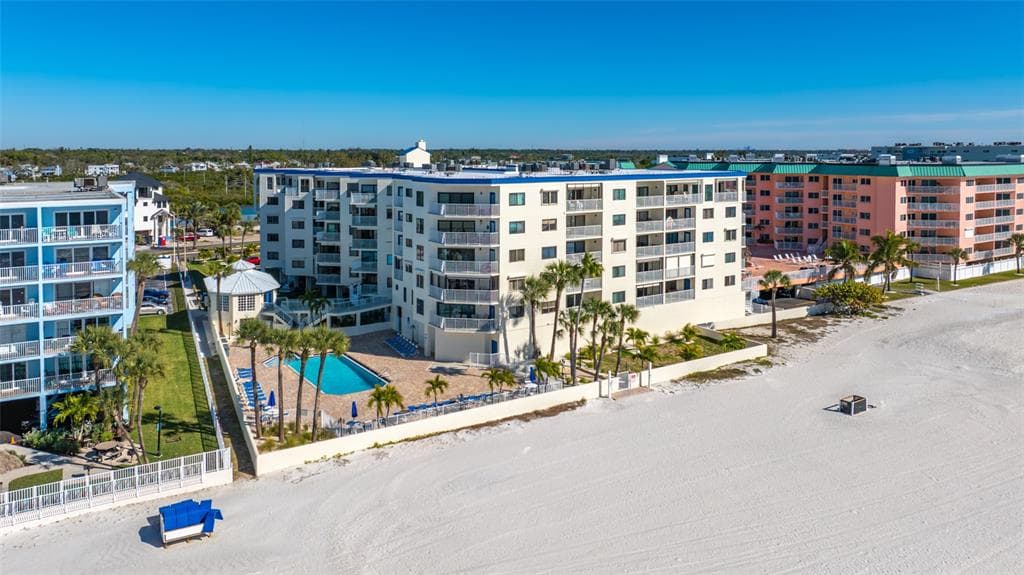 18450 GULF BOULEVARD 213 photo 2