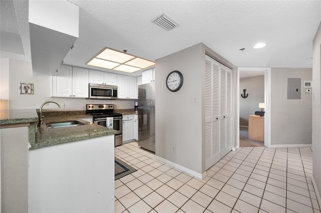 18450 GULF BOULEVARD 213 photo 6