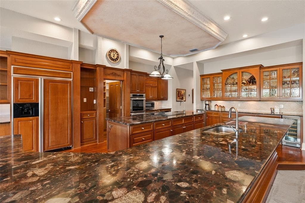 8402 TALLAHASSEE DRIVE NE photo 6