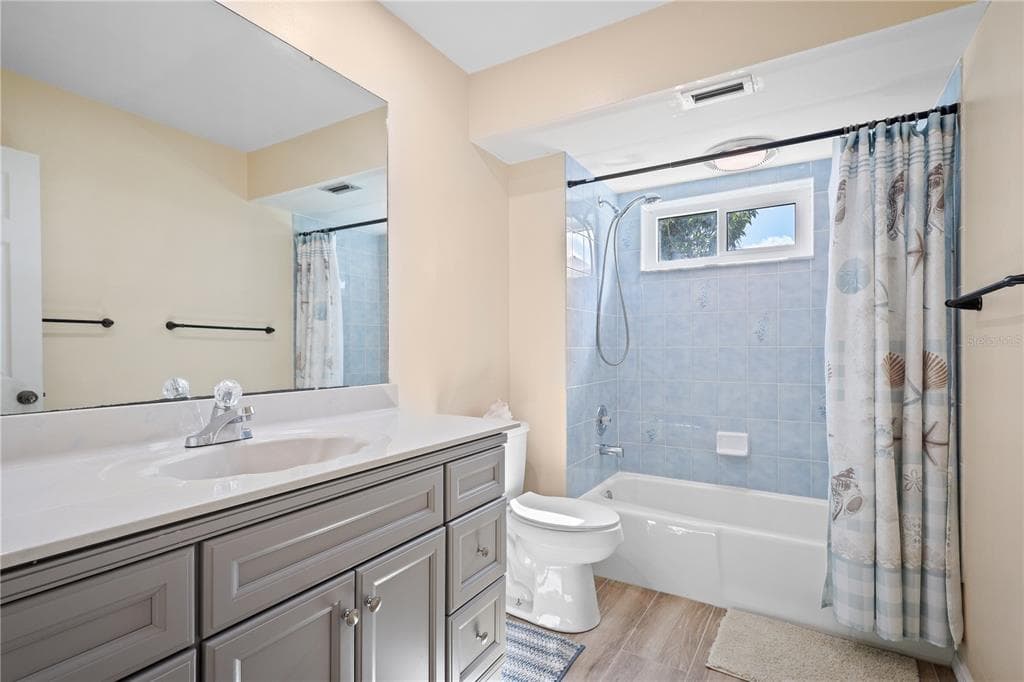 208 ANNAPOLIS LANE photo 22