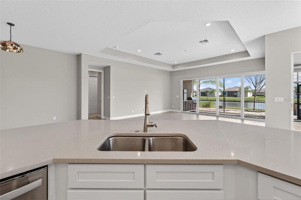15512 CORONA DEL MAR DRIVE photo 16