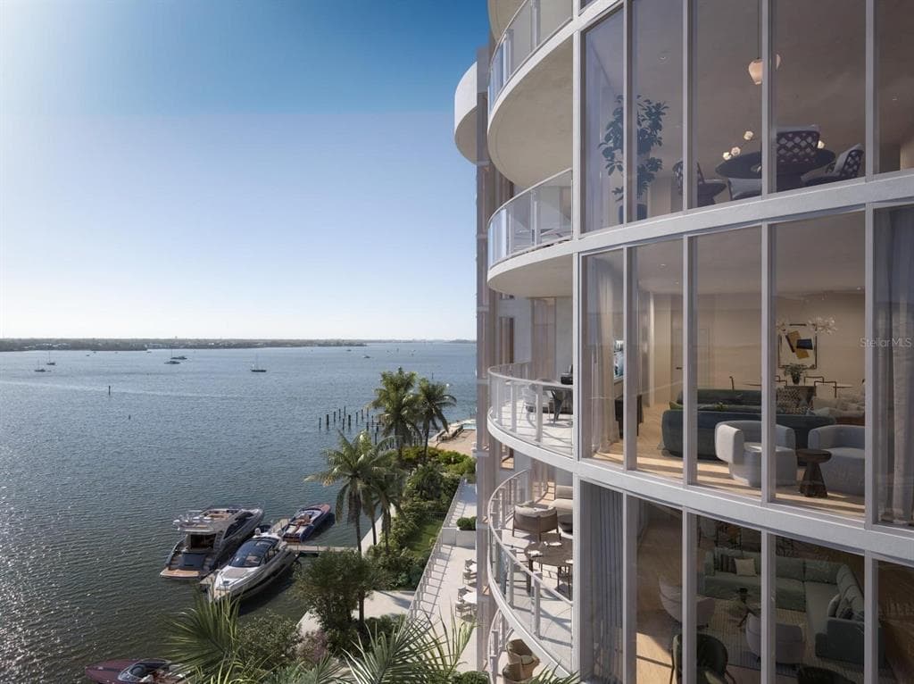 550 GOLDEN GATE POINT 503 photo 3