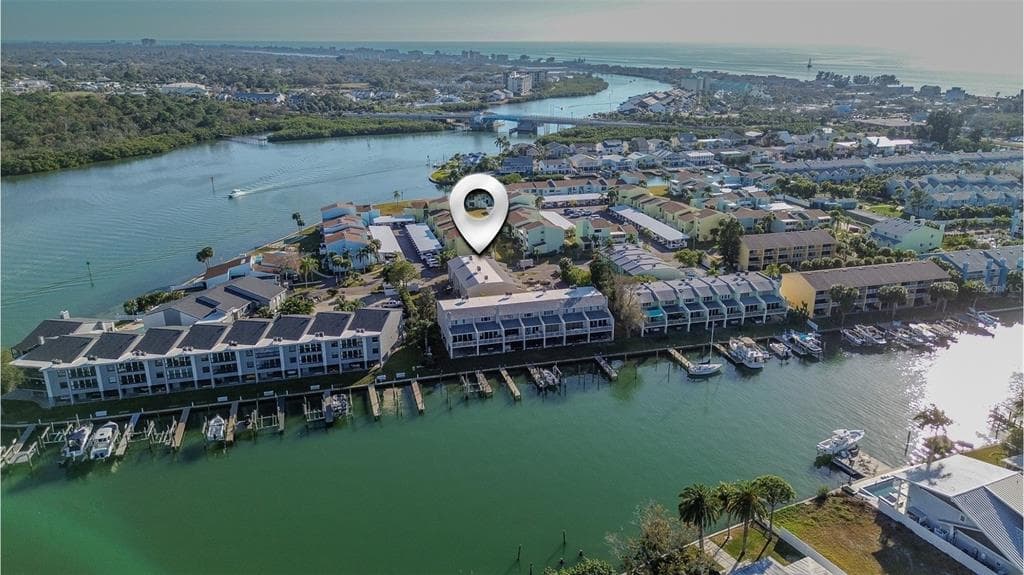 324 WINDRUSH BOULEVARD 11 photo 2