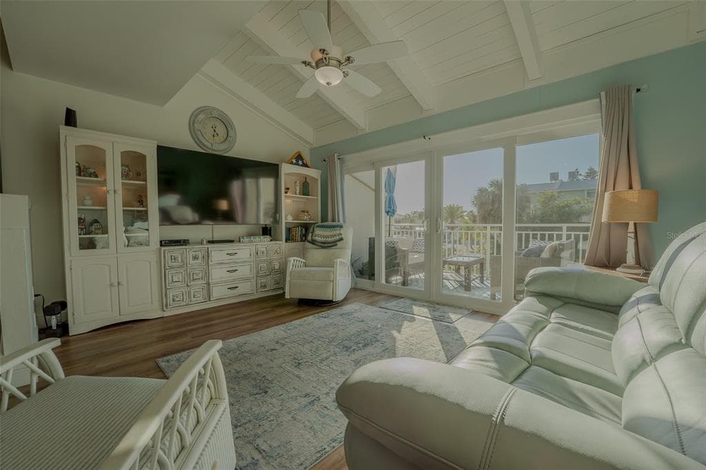 324 WINDRUSH BOULEVARD 11 photo 10